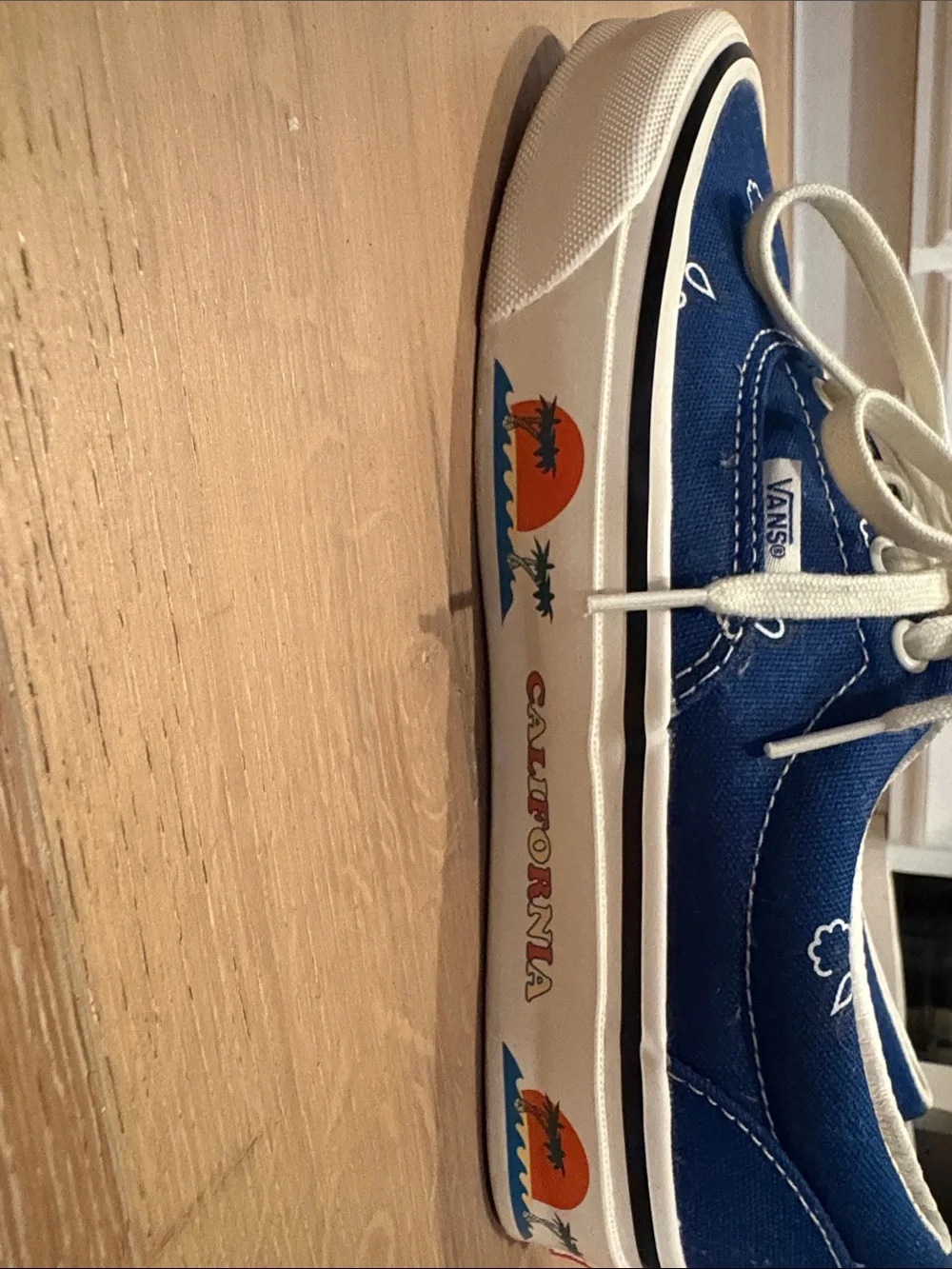 *RARE* Vans OG era blue paisley California